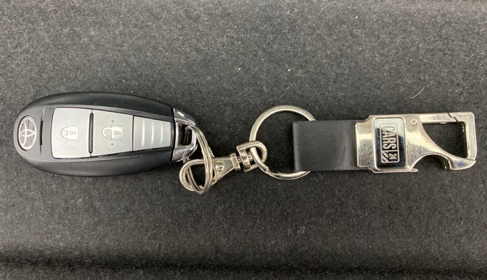 2021 Toyota URBAN CRUISER PREMIUM MT, Petrol, Manual, 10,082 km, Key Close Up