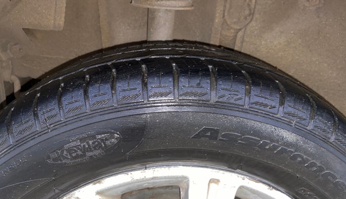 2016 Tata Tiago XZ PETROL, Petrol, Manual, 26,162 km, Right Rear Tyre Tread