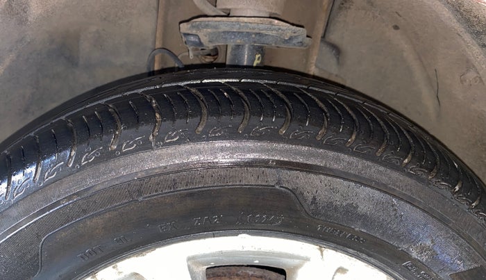 2016 Tata Tiago XZ PETROL, Petrol, Manual, 26,162 km, Left Front Tyre Tread