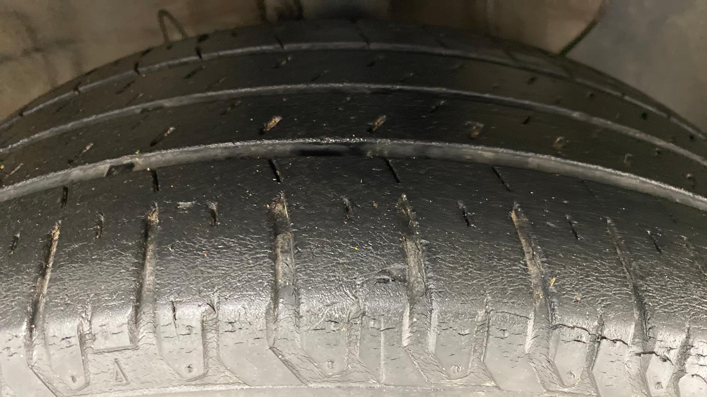 2019 Hyundai Verna 1.6 SX VTVT AT (O), Petrol, Automatic, 45,066 km, Right Front Tyre Tread