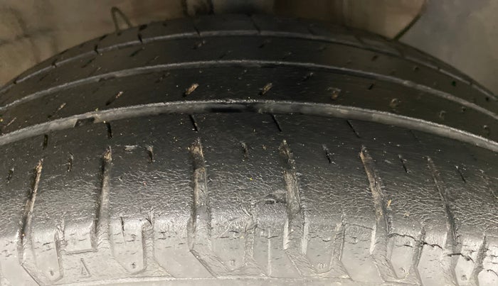 2019 Hyundai Verna 1.6 SX VTVT AT (O), Petrol, Automatic, 45,066 km, Right Front Tyre Tread