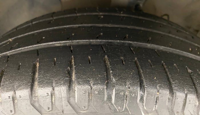 2019 Hyundai Verna 1.6 SX VTVT AT (O), Petrol, Automatic, 45,066 km, Left Front Tyre Tread