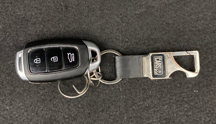 2019 Hyundai Verna 1.6 SX VTVT AT (O), Petrol, Automatic, 45,066 km, Key Close Up