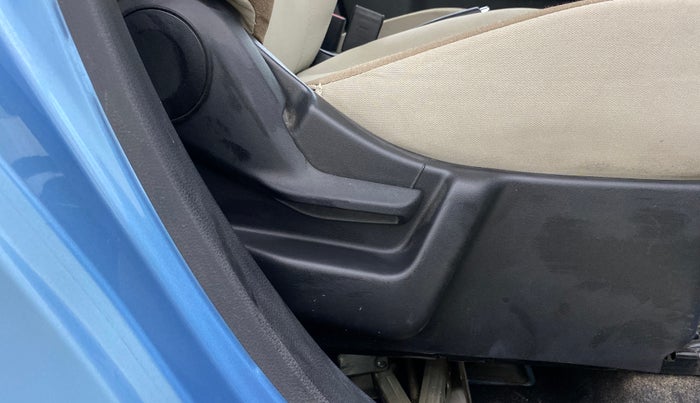 2020 Maruti New Wagon-R ZXI 1.2 AMT, Petrol, Automatic, 39,190 km, Driver Side Adjustment Panel