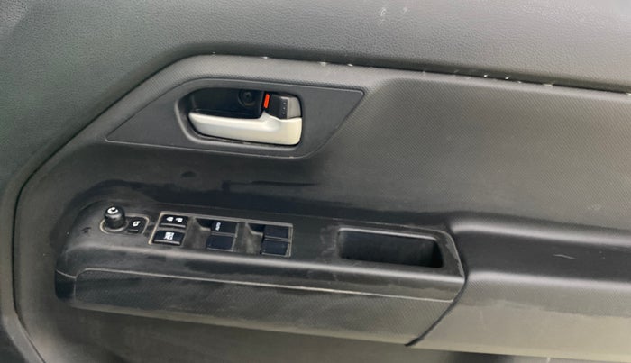 2020 Maruti New Wagon-R ZXI 1.2 AMT, Petrol, Automatic, 39,190 km, Driver Side Door Panels Control