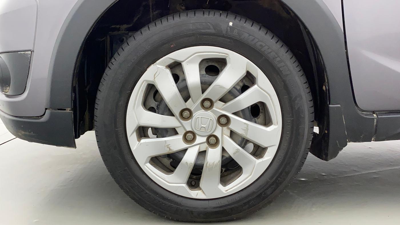 2018 Honda BR-V 1.5 i- DTEC S, Diesel, Manual, 38,727 km, Left Front Wheel
