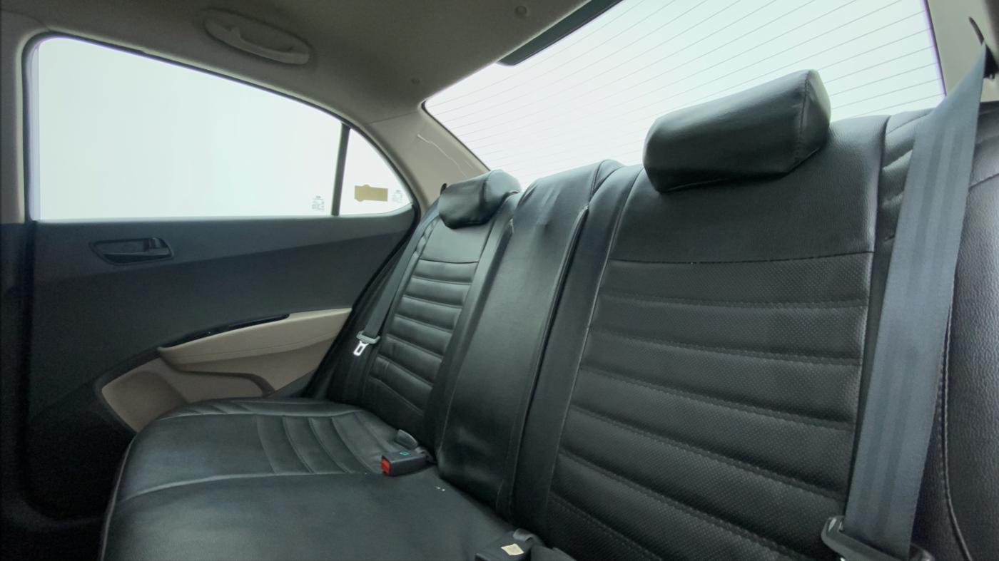 2019 Hyundai Xcent S AT 1.2, Petrol, Automatic, 37,815 km, Right Side Rear Door Cabin