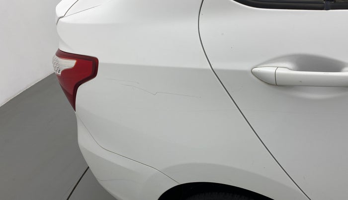 2019 Hyundai Xcent S AT 1.2, Petrol, Automatic, 37,815 km, Right quarter panel - Minor scratches