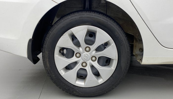 2019 Hyundai Xcent S AT 1.2, Petrol, Automatic, 37,815 km, Right Rear Wheel