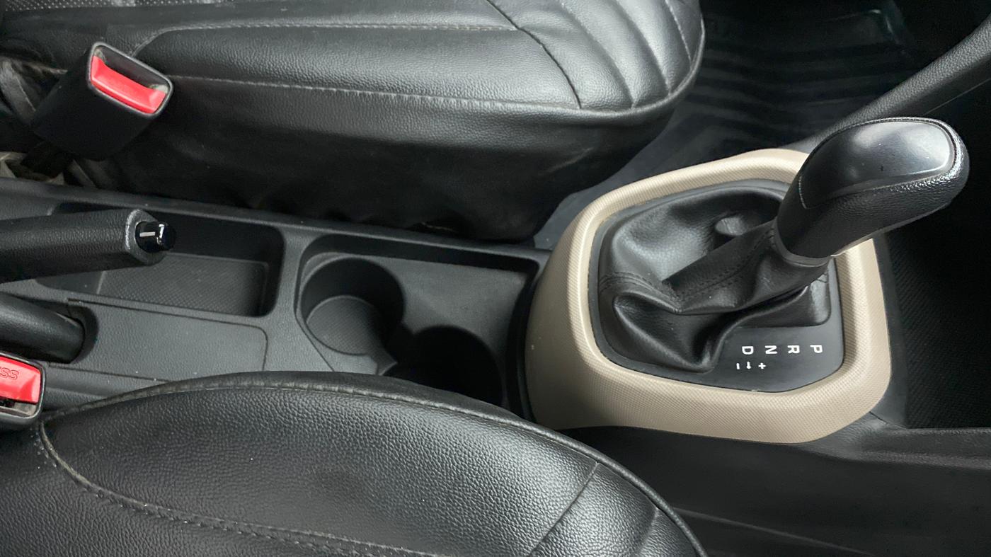 2019 Hyundai Xcent S AT 1.2, Petrol, Automatic, 37,815 km, Gear Lever