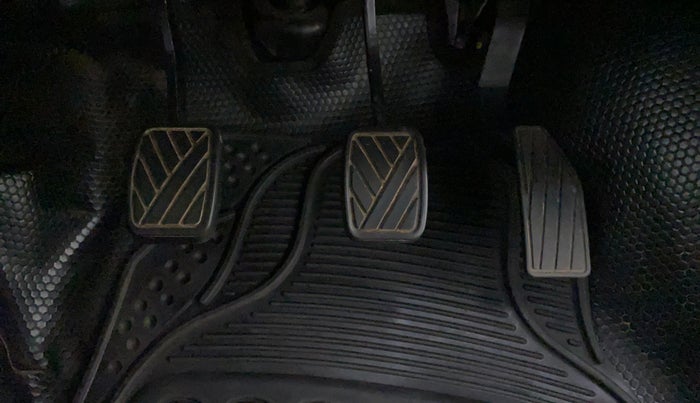 2014 Maruti Celerio VXI d, Petrol, Manual, 31,880 km, Pedals