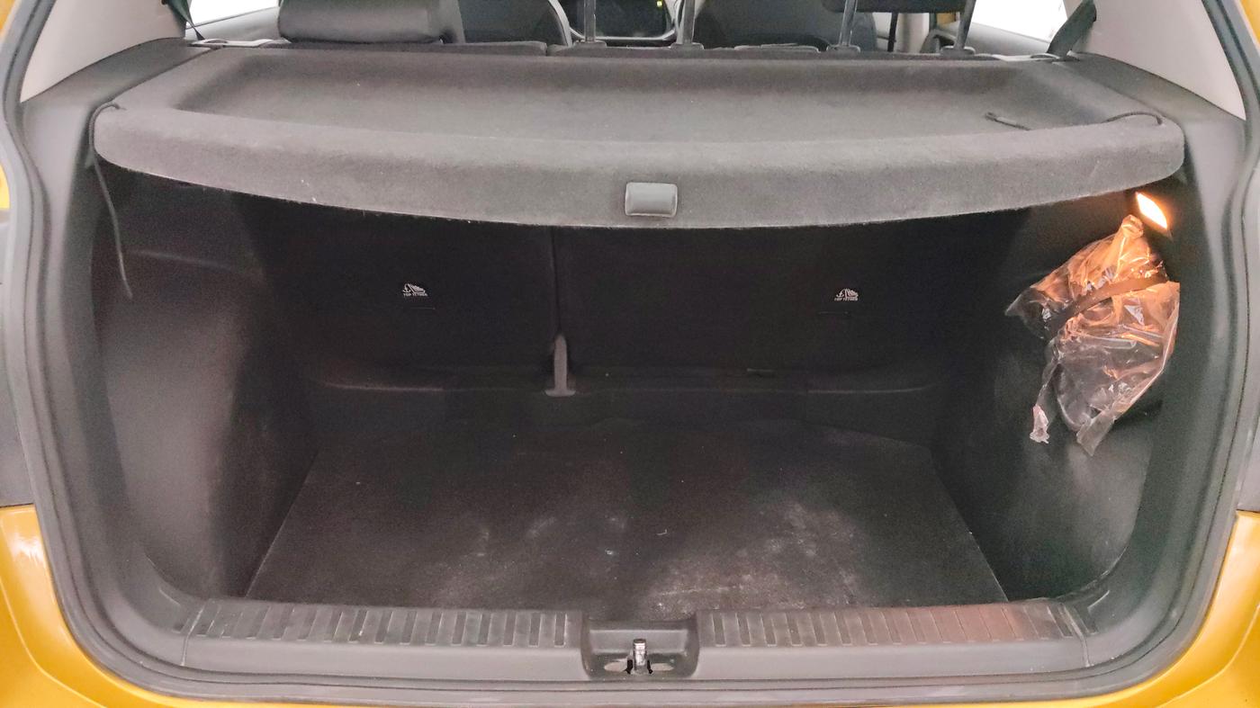 2021 Volkswagen TAIGUN TOPLINE 1.0 TSI AT, Petrol, Automatic, 40,843 km, Boot Inside