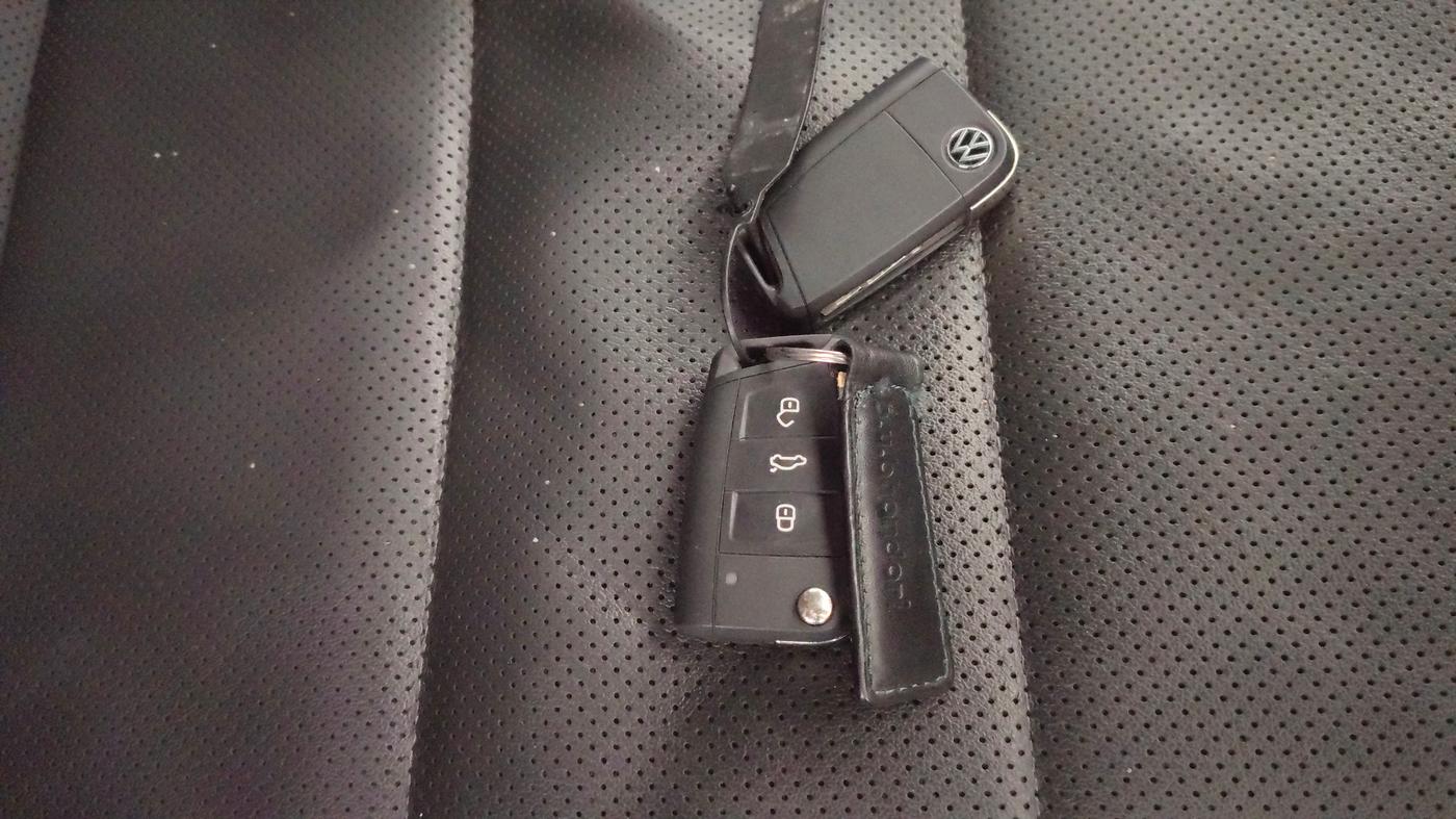 2021 Volkswagen TAIGUN TOPLINE 1.0 TSI AT, Petrol, Automatic, 40,843 km, Key Close Up