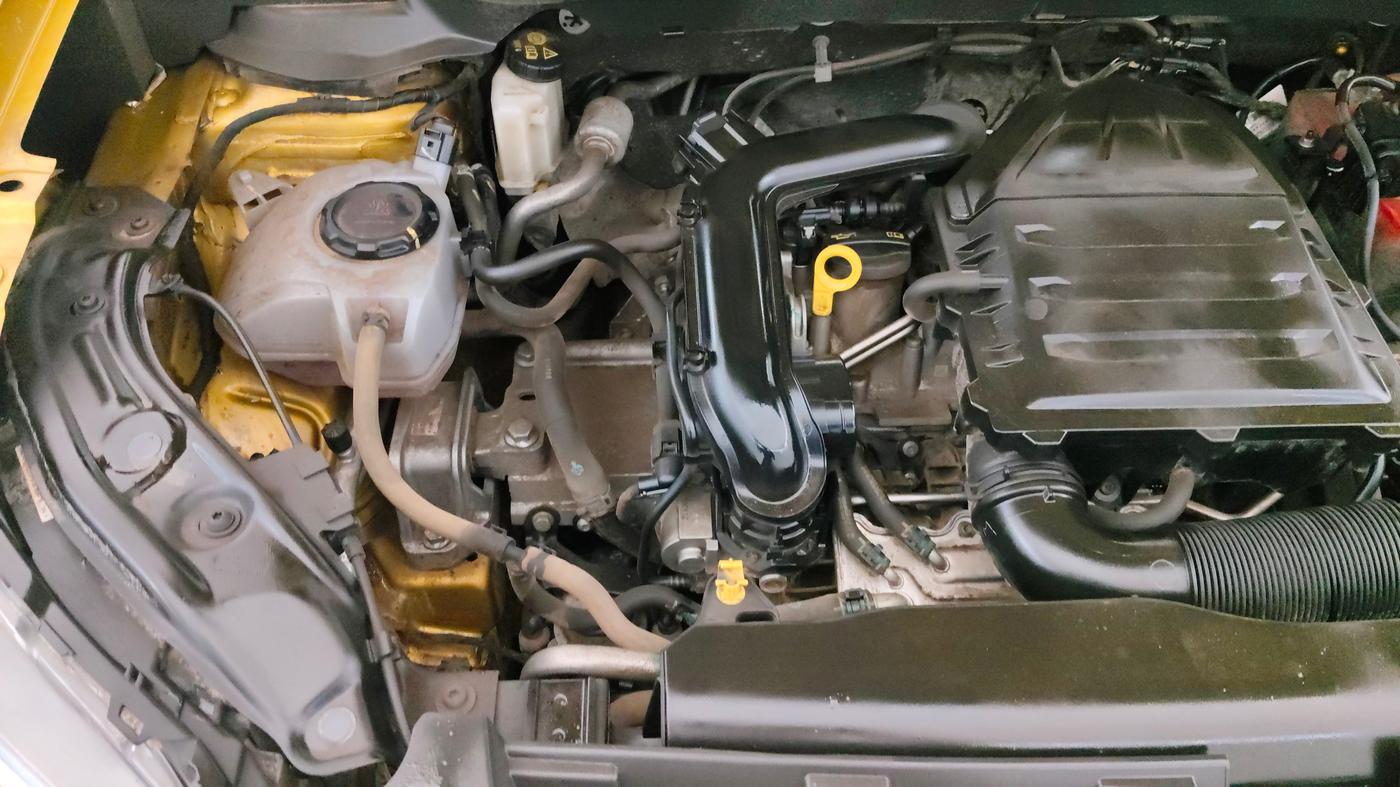 2021 Volkswagen TAIGUN TOPLINE 1.0 TSI AT, Petrol, Automatic, 40,843 km, Engine View - Right