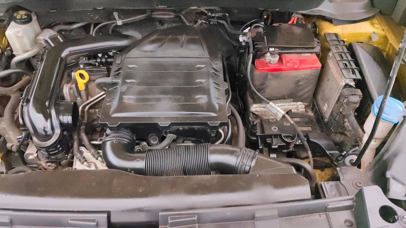 2021 Volkswagen TAIGUN TOPLINE 1.0 TSI AT, Petrol, Automatic, 40,843 km, Engine View - Left