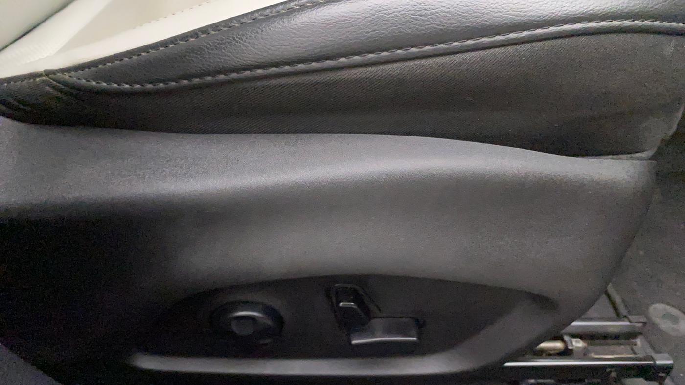 2019 Jeep Compass LIMITED PLUS PETROL AT, Petrol, Automatic, 51,488 km, Driver Side Adjustment Panel