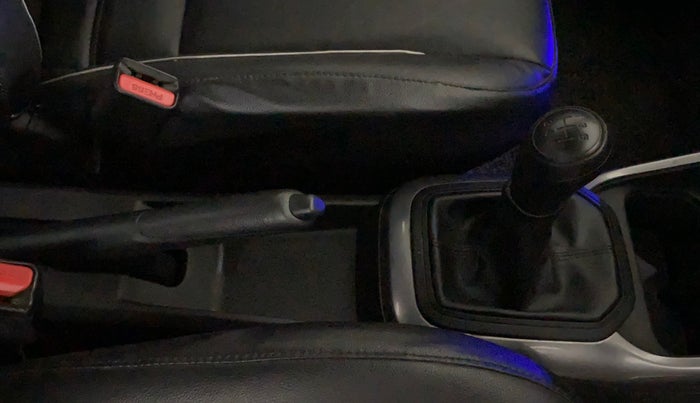 2022 Maruti IGNIS SIGMA 1.2, Petrol, Manual, 16,037 km, Gear Lever