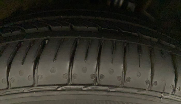2017 Maruti Baleno ZETA CVT PETROL 1.2, Petrol, Automatic, 77,650 km, Right Rear Tyre Tread