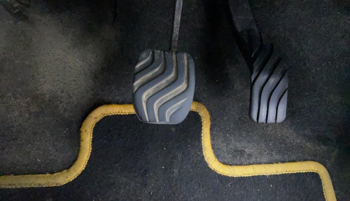 2016 Renault Kwid RXT 1.0 AMT, Petrol, Automatic, 41,888 km, Pedals