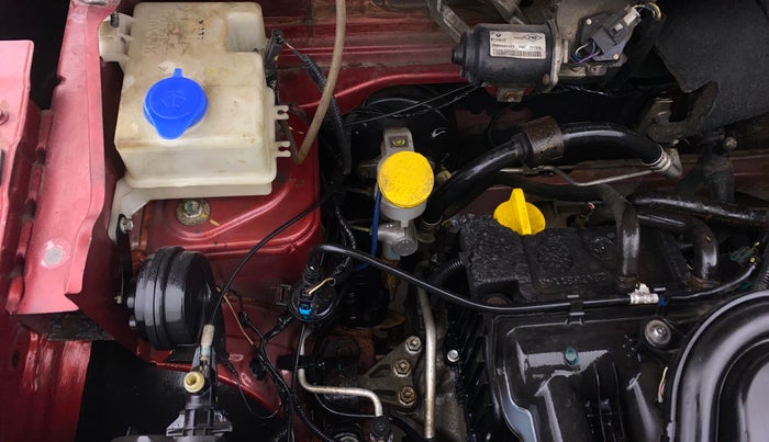 2016 Renault Kwid RXT 1.0 AMT, Petrol, Automatic, 41,888 km, Engine View - Right