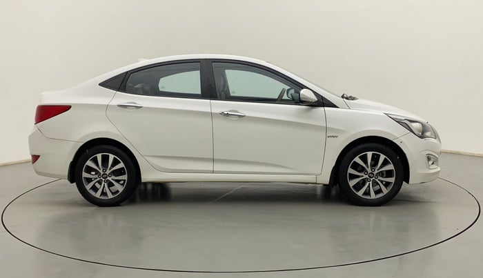 2016 Hyundai Verna FLUIDIC 4S 1.6 VTVT SX, Petrol, Manual, 1,04,996 km, Right Side View