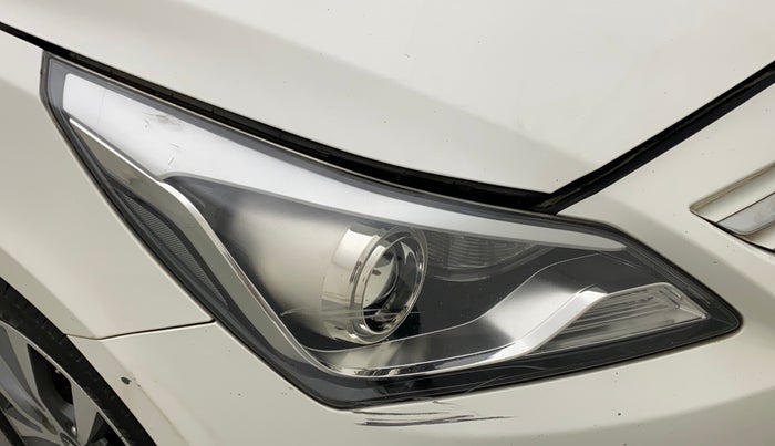 2016 Hyundai Verna FLUIDIC 4S 1.6 VTVT SX, Petrol, Manual, 1,04,996 km, Right headlight - Minor scratches