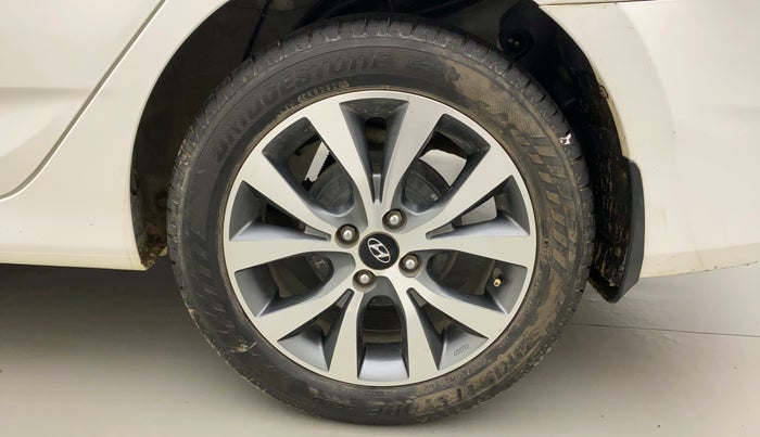 2016 Hyundai Verna FLUIDIC 4S 1.6 VTVT SX, Petrol, Manual, 1,04,996 km, Left Rear Wheel