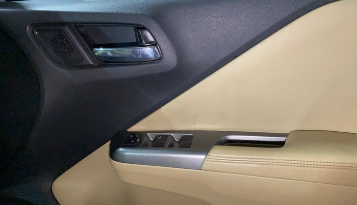 2016 Honda City 1.5L I-VTEC VX, Petrol, Manual, 78,462 km, Driver Side Door Panels Control