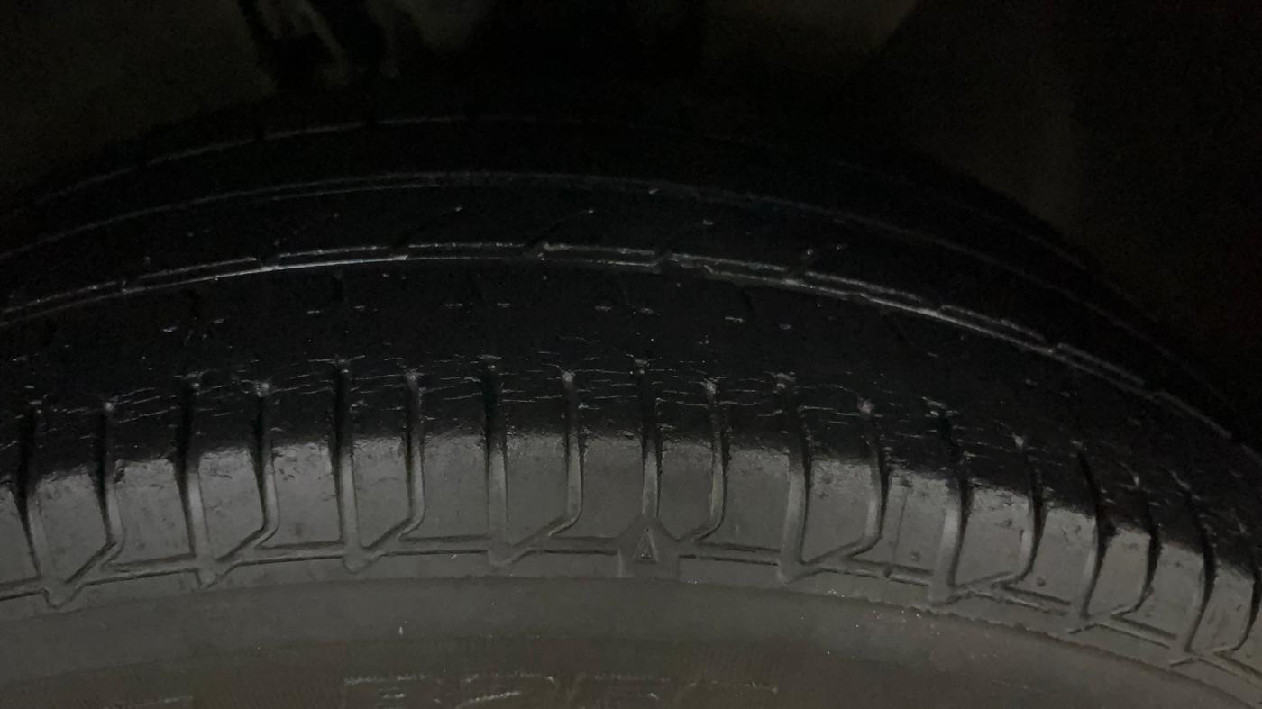 2017 Hyundai i20 Active 1.2 BASE, Petrol, Manual, 43,475 km, Right Front Tyre Tread