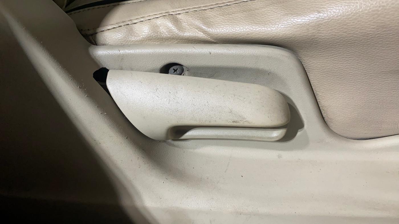 2016 Maruti Swift Dzire VXI, Petrol, Manual, 1,08,263 km, Driver Side Adjustment Panel