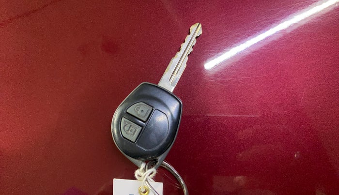 2016 Maruti Swift Dzire VXI, Petrol, Manual, 1,08,263 km, Key Close Up