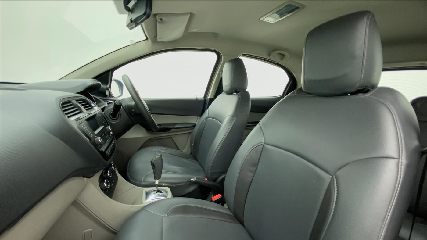 2018 Tata Tiago XZA PETROL, Petrol, Automatic, 38,691 km, Right Side Front Door Cabin