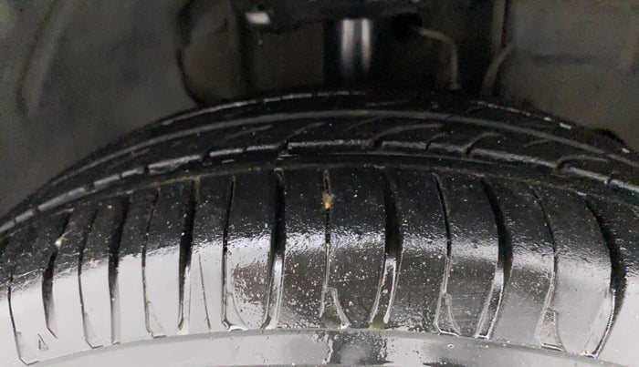 2018 Tata Tiago XZA PETROL, Petrol, Automatic, 38,691 km, Right Front Tyre Tread
