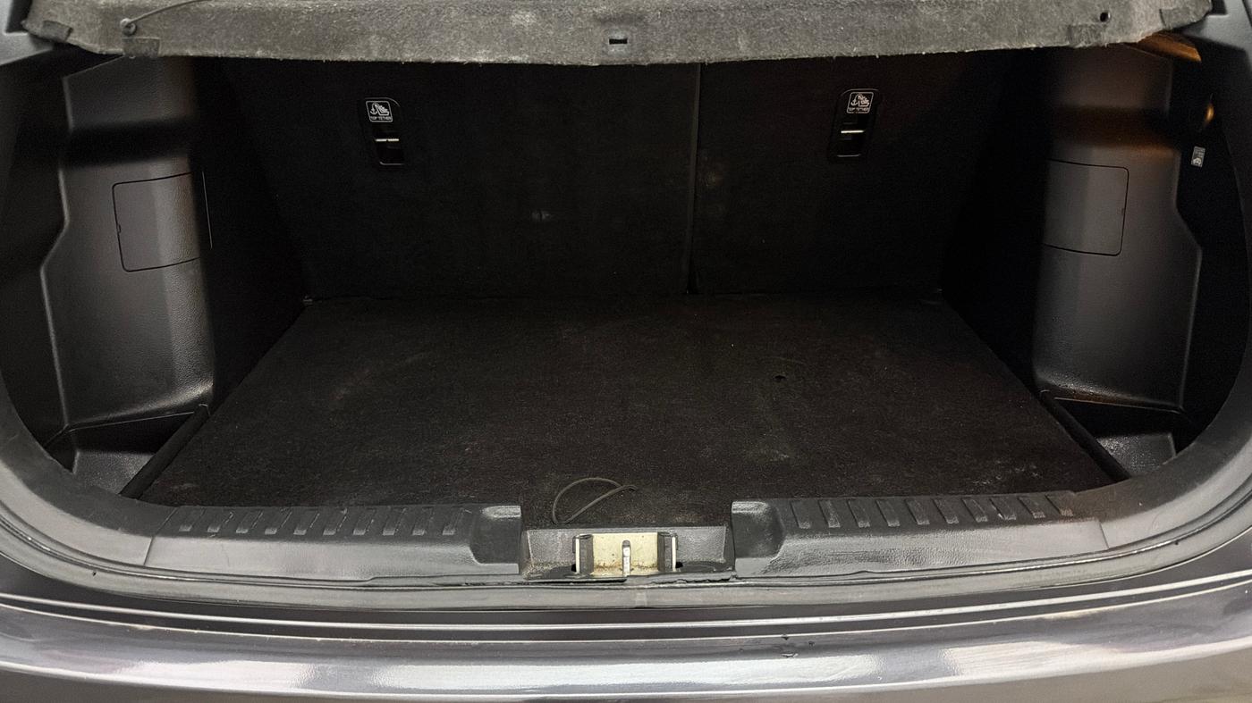 2022 Toyota URBAN CRUISER PREMIUM GRADE AT, Petrol, Automatic, 89,060 km, Boot Inside