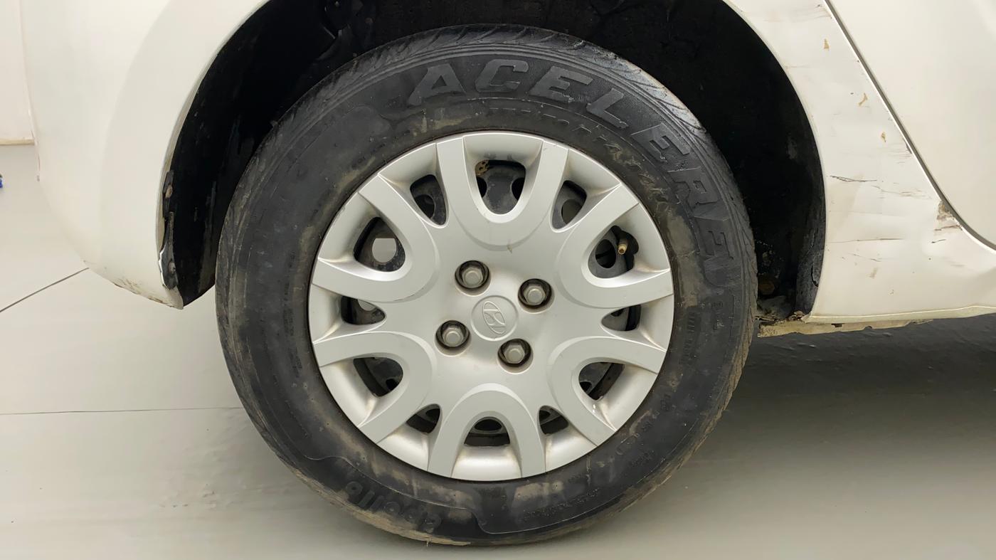 2011 Hyundai i20 MAGNA (O) 1.2, Petrol, Manual, 41,576 km, Right Rear Wheel