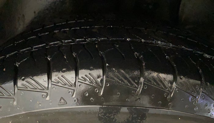 2016 Hyundai Creta SX PLUS AT 1.6 PETROL, Petrol, Automatic, 75,908 km, Left Rear Tyre Tread