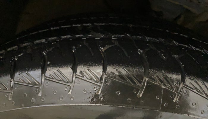 2016 Hyundai Creta SX PLUS AT 1.6 PETROL, Petrol, Automatic, 75,908 km, Right Front Tyre Tread