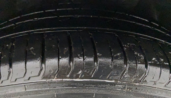 2015 Hyundai Elite i20 ASTA 1.2, Petrol, Manual, 78,240 km, Right Front Tyre Tread