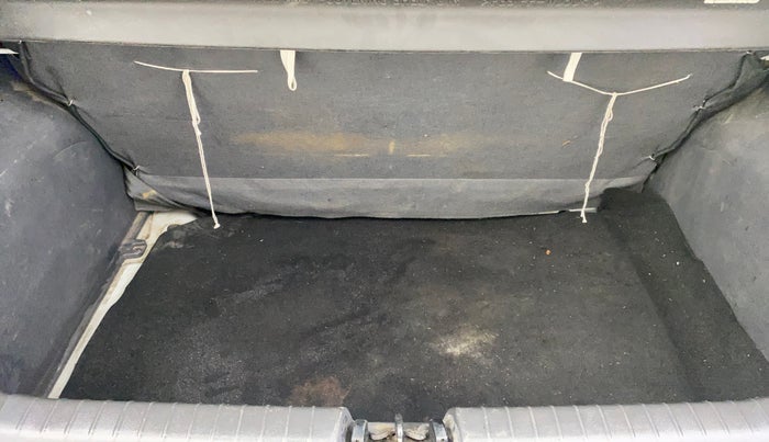 2020 Hyundai GRAND I10 NIOS MAGNA CORPORATE EDITION 1.2 KAPPA VTVT, Petrol, Manual, 46,613 km, Boot Inside