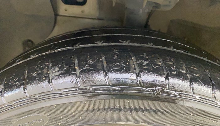 2020 Hyundai GRAND I10 NIOS MAGNA CORPORATE EDITION 1.2 KAPPA VTVT, Petrol, Manual, 46,613 km, Left Front Tyre Tread