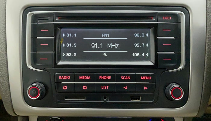 2016 Volkswagen Vento HIGHLINE PETROL AT, Petrol, Automatic, 73,736 km, Infotainment System