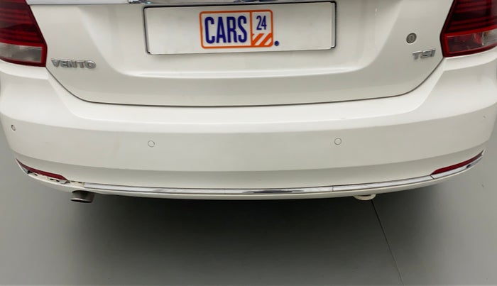 2016 Volkswagen Vento HIGHLINE PETROL AT, Petrol, Automatic, 73,736 km, Rear bumper - Paint is slightly damaged