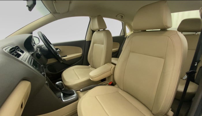 2016 Volkswagen Vento HIGHLINE PETROL AT, Petrol, Automatic, 73,736 km, Right Side Front Door Cabin