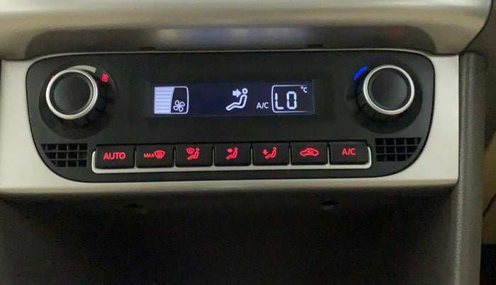 2016 Volkswagen Vento HIGHLINE PETROL AT, Petrol, Automatic, 73,736 km, Automatic Climate Control