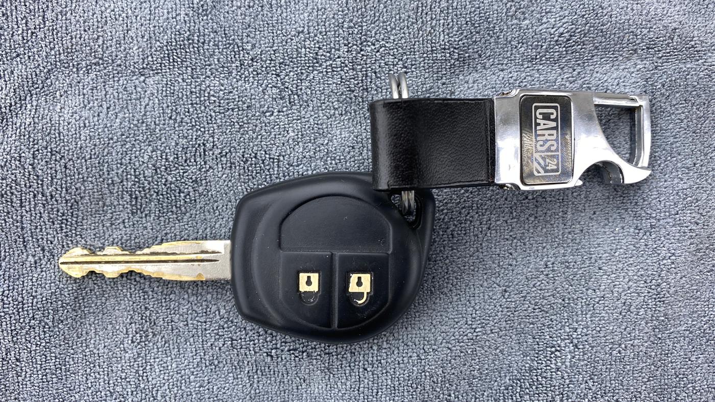 2014 Maruti Swift VXI, Petrol, Manual, 46,247 km, Key Close Up