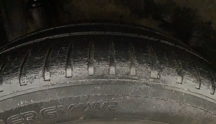 2014 Honda Amaze 1.2L I-VTEC S, Petrol, Manual, 1,36,754 km, Right Rear Tyre Tread