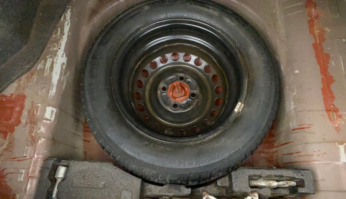 2014 Honda Amaze 1.2L I-VTEC S, Petrol, Manual, 1,36,754 km, Spare Tyre