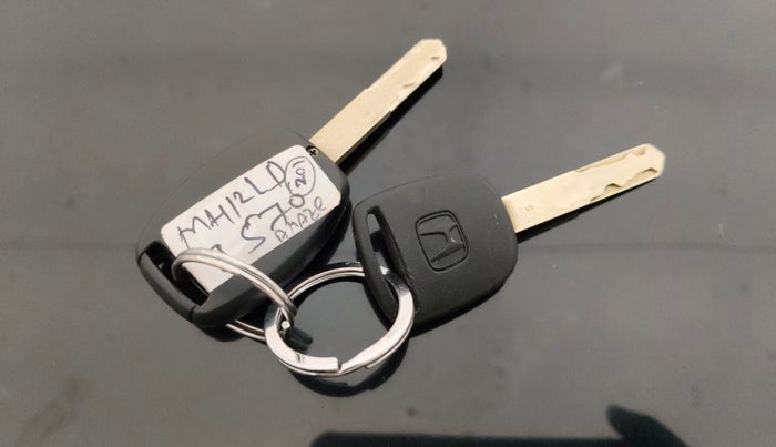 2014 Honda Amaze 1.2L I-VTEC SX, Petrol, Manual, 76,836 km, Key Close Up