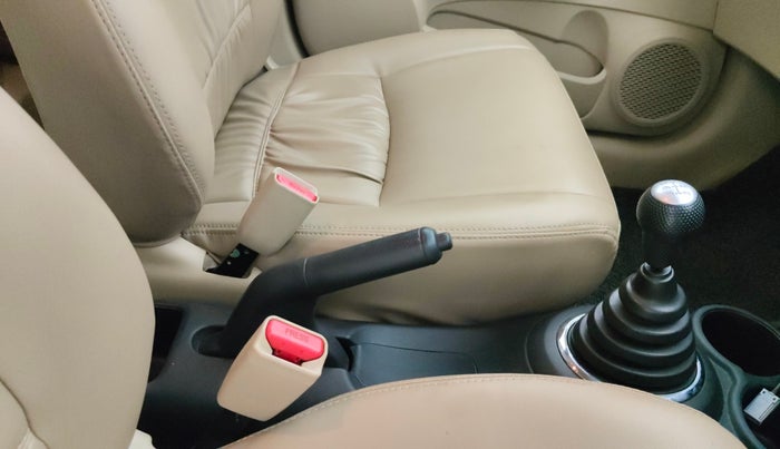 2014 Honda Amaze 1.2L I-VTEC SX, Petrol, Manual, 76,836 km, Gear Lever