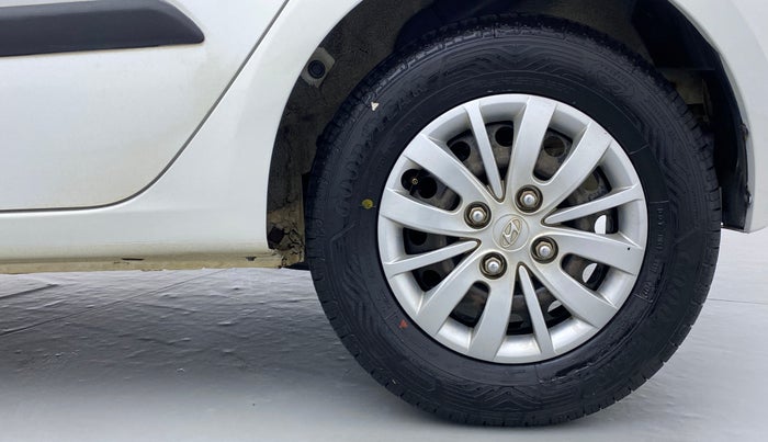 2014 Hyundai i10 SPORTZ 1.1 IRDE2, Petrol, Manual, 28,062 km, Left Rear Wheel